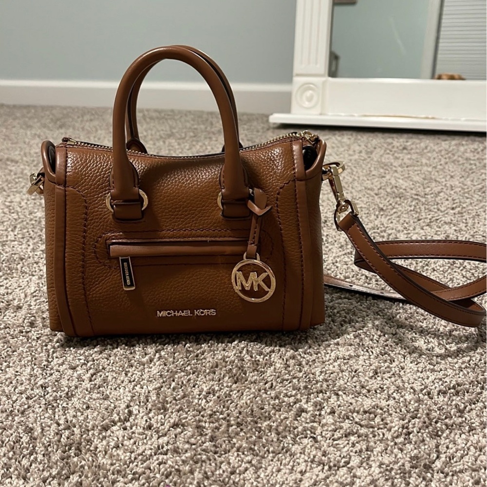 Michael Kors Crossbody Purse